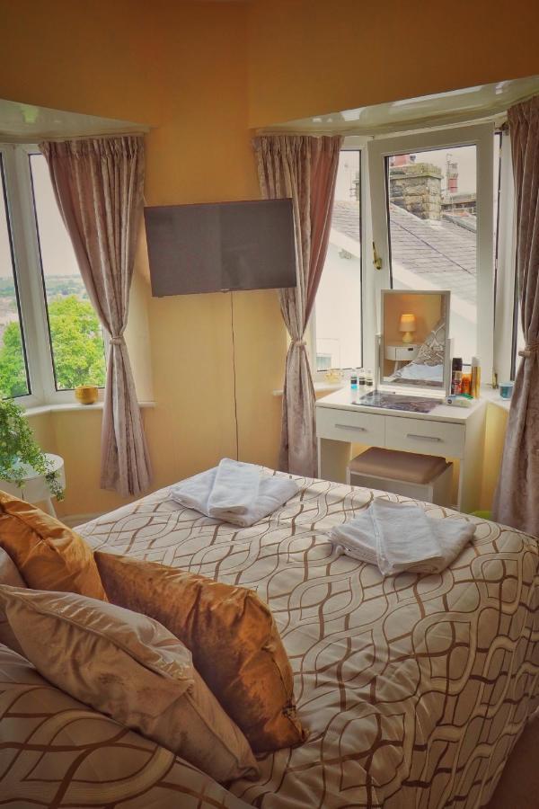 Alma Cliffe Guest House 巴尔诺特斯维克 外观 照片